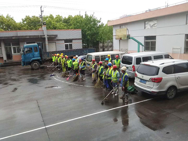 開(kāi)工前現(xiàn)場(chǎng)會(huì)與環(huán)境整理?施工現(xiàn)場(chǎng)